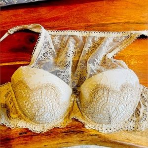 Victoria’s Secret 36B Dream Angels Demi Bra